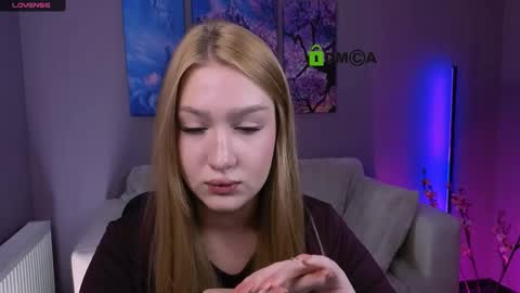 laratiz online show from November 16, 2025, 10:48 pm