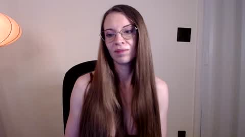 larawintersxxx online show from July 15, 2026, 8:36 pm