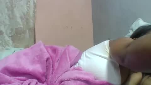 larissa645771 online show from April 25, 2026, 1:41 pm