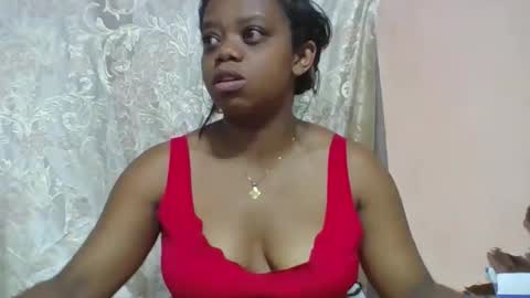larissa645771 online show from May 17, 2026, 2:35 pm