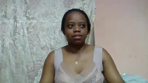larissa645771 online show from May 18, 2026, 4:13 pm