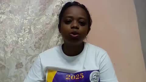 larissa645771 online show from May 29, 2026, 7:39 am