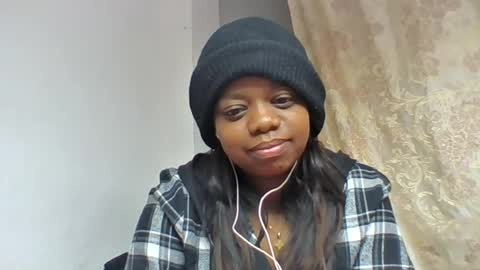 larissa645771 online show from July 5, 2026, 4:58 pm