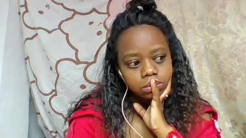 larissa645771 online show from July 26, 2026, 8:43 am