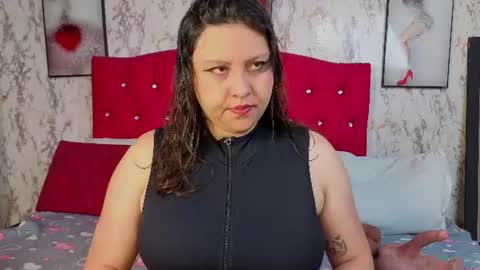 larissa_antonella online show from July 5, 2026, 3:56 am