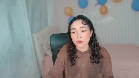 Larissas online show from October 19, 2025, 9:37 pm