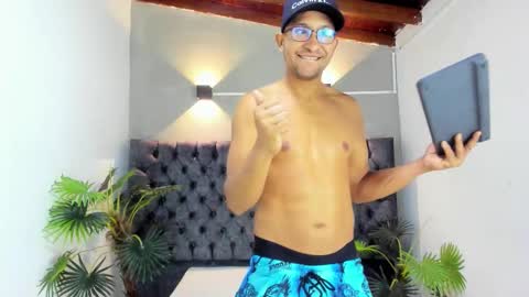 LARRY online show from January 15, 2026, 2:10 pm