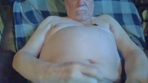 larryw01 online show from October 20, 2025, 2:39 pm