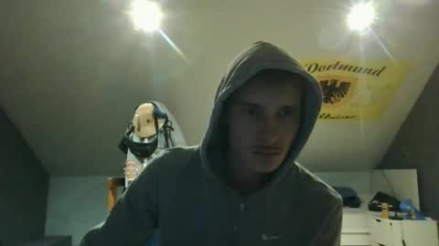 Snapshot of larscivin chatting on December 17, 2025, 6:14 pm Marco online show from December 17, 2025, 6:14 pm