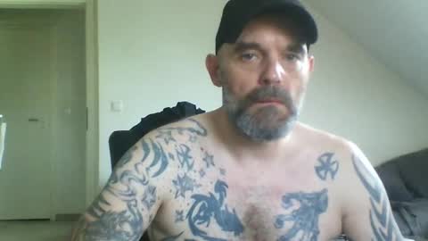 larsvegas1895 online show from May 23, 2026, 2:54 pm
