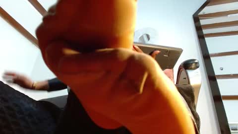 Snapshot of laryssa_swayer chatting on September 30, 2025, 1:38 pm Laryssa online show from September 30, 2025, 1:38 pm