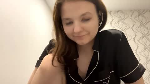 Mila online show from May 22, 2026, 7:30 pm