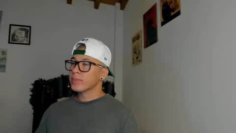 lass_nazar online show from November 22, 2025, 2:21 am