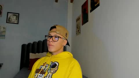 lass_nazar online show from April 14, 2026, 1:33 am