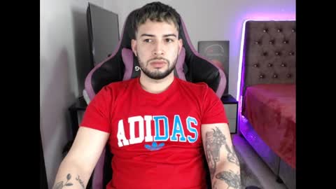 Snapshot of latam_ chatting on January 2, 2025, 3:48 am YOUR BABY online show from January 2, 2025, 3:48 am