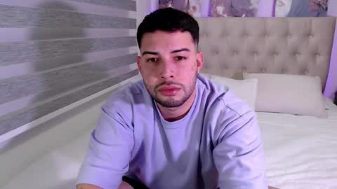 Snapshot of latam_ chatting on September 12, 2025, 4:34 am YOUR BABY online show from September 12, 2025, 4:34 am