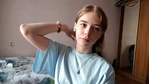 Snapshot of lateshastarnaud chatting on May 14, 2026, 8:10 am Linet online show from May 14, 2026, 8:10 am