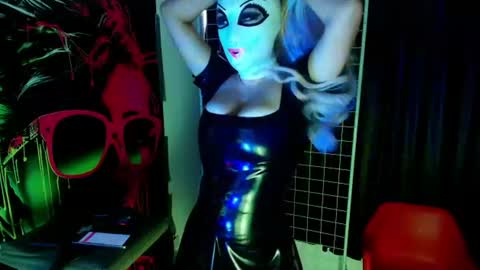 Snapshot of latex_rose_daniels chatting on July 29, 2026, 4:49 pm ROSE online show from July 29, 2026, 4:49 pm