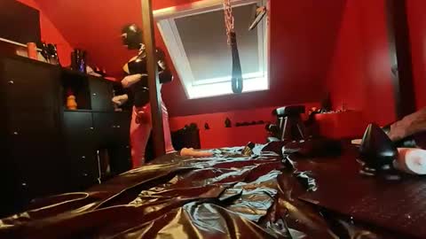 latexanalboy online show from May 14, 2026, 4:03 pm