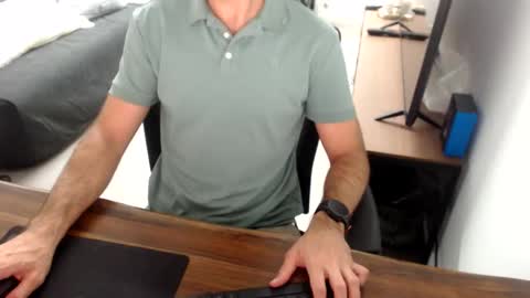 Snapshot of latexdave84 chatting on January 14, 2026, 5:57 am latexdave84 online show from January 14, 2026, 5:57 am