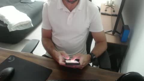 Snapshot of latexdave84 chatting on February 10, 2026, 10:19 am latexdave84 online show from February 10, 2026, 10:19 am