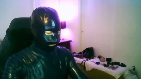 Snapshot of latexminheadroom chatting on December 22, 2024, 1:34 am latexminheadroom online show from December 22, 2024, 1:34 am