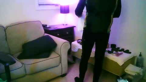 Snapshot of latexminheadroom chatting on December 29, 2024, 5:31 am latexminheadroom online show from December 29, 2024, 5:31 am