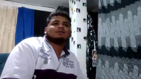 latin_curiousxxx online show from May 27, 2026, 12:40 am