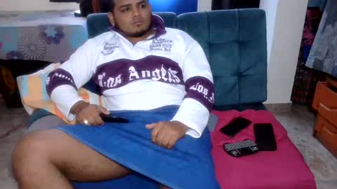 latin_curiousxxx online show from June 18, 2026, 6:45 pm