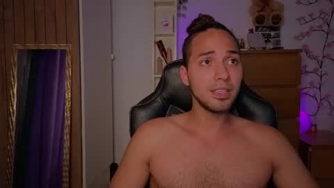 Snapshot of latin_luxury_i chatting on July 6, 2026, 11:07 pm Free OF online show from July 6, 2026, 11:07 pm