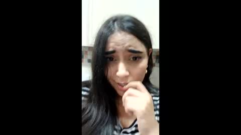 Snapshot of latin_mommy_ chatting on January 14, 2026, 4:29 am Katheryn online show from January 14, 2026, 4:29 am