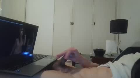 Snapshot of latin_pap chatting on November 1, 2025, 11:01 am latin_pap online show from November 1, 2025, 11:01 am