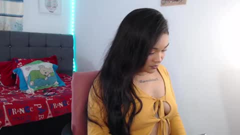 Snapshot of latin_rihanna_j chatting on May 27, 2026, 5:04 am karen online show from May 27, 2026, 5:04 am