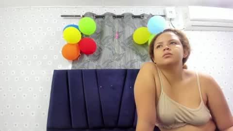 latina_cute_20 online show from July 15, 2026, 1:05 pm