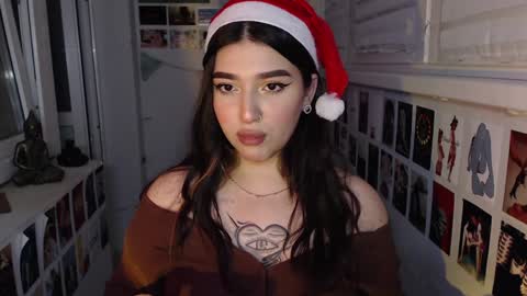 miiiiiiaaaa online show from December 16, 2024, 8:48 pm