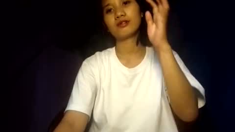 Snapshot of latina_shaine chatting on June 5, 2026, 8:20 am latina_shaine online show from June 5, 2026, 8:20 am