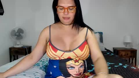 FLOR SALVAJE online show from June 7, 2026, 1:32 am