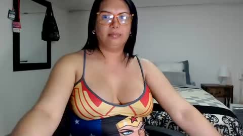 FLOR SALVAJE online show from July 14, 2026, 12:35 am