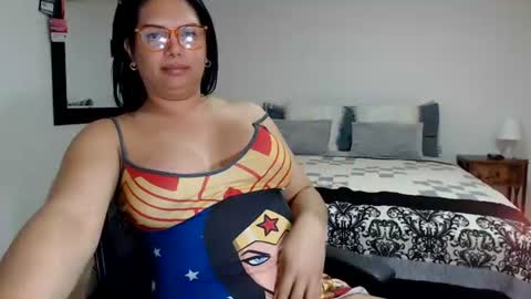 FLOR SALVAJE online show from July 16, 2026, 1:11 am