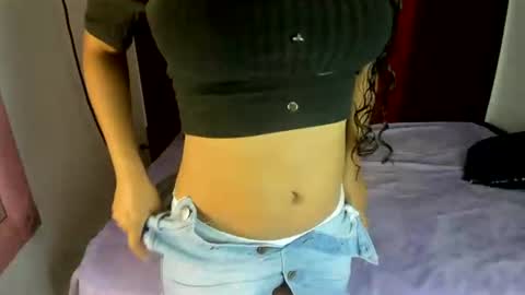 latinbabbyhot online show from June 14, 2026, 7:27 pm