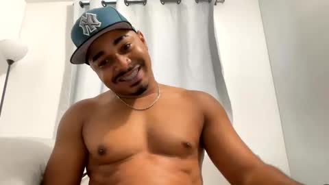 Snapshot of latinbbc_00 chatting on February 24, 2025, 12:26 pm latinbbc_00 online show from February 24, 2025, 12:26 pm