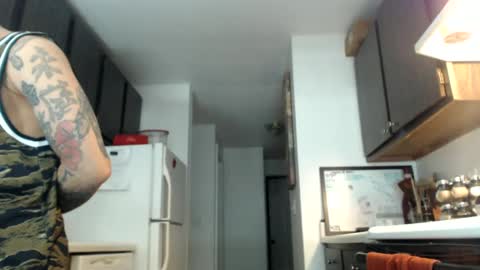 Snapshot of latinfyre chatting on December 7, 2024, 1:25 am Chris online show from December 7, 2024, 1:25 am