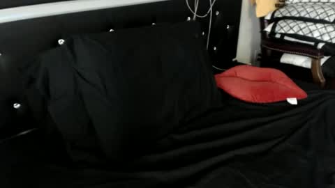 Snapshot of latinfyre chatting on December 7, 2024, 2:46 pm Chris online show from December 7, 2024, 2:46 pm