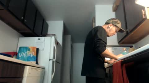 Snapshot of latinfyre chatting on December 11, 2024, 12:12 am Chris online show from December 11, 2024, 12:12 am