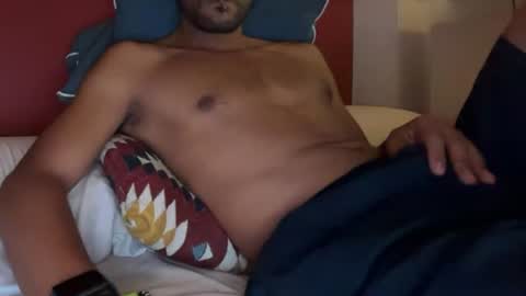 Snapshot of latinhandler chatting on July 23, 2026, 2:42 am Chofer online show from July 23, 2026, 2:42 am
