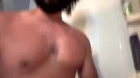 Snapshot of latinlover199518 chatting on October 31, 2025, 10:22 pm latinlover199518 online show from October 31, 2025, 10:22 pm