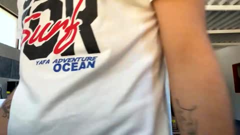 Snapshot of latinmanlive chatting on February 11, 2026, 2:55 pm Men online show from February 11, 2026, 2:55 pm