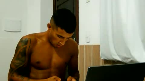 latinmarian online show from March 13, 2026, 9:05 am