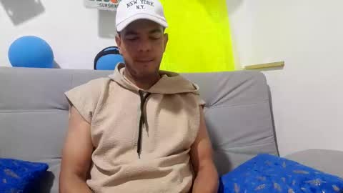 Snapshot of latinmartin254 chatting on October 12, 2025, 2:16 pm latinmartin254 online show from October 12, 2025, 2:16 pm