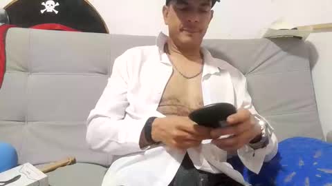 Snapshot of latinmartin254 chatting on November 2, 2025, 7:16 pm latinmartin254 online show from November 2, 2025, 7:16 pm